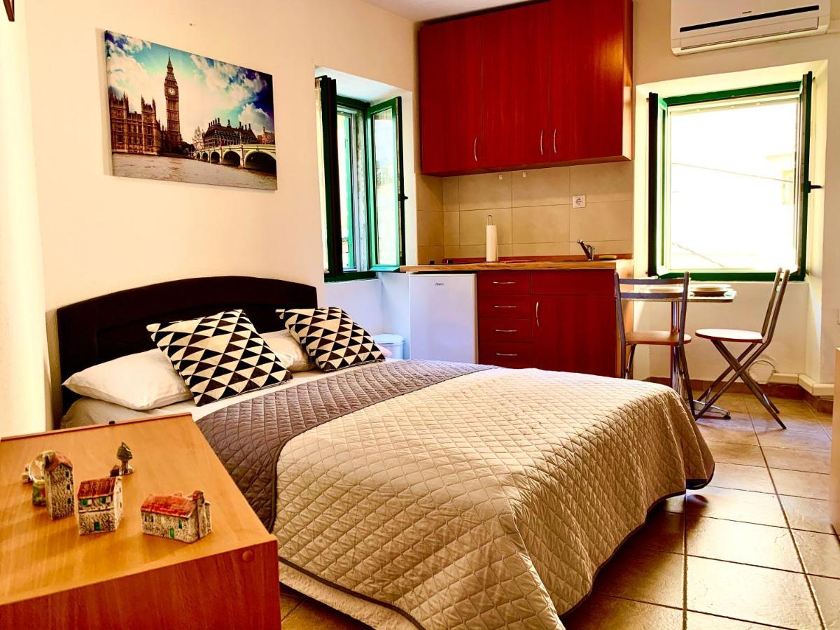 City Coast Apartments シベニク エクステリア 写真